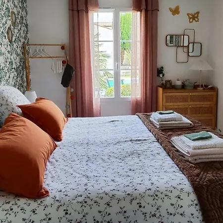 Villa Maison D'hestia, Charme, Piscine, Proche Du Bord De Et De Royan Arces-sur-Gironde