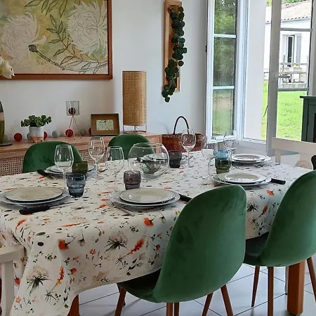 Maison D'hestia, Charme, Piscine, Proche Du Bord De Et De Royan * Arces-sur-Gironde