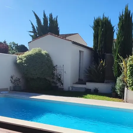 Villa Maison D'hestia, Charme, Piscine, Proche Du Bord De Et De Royan Arces-sur-Gironde