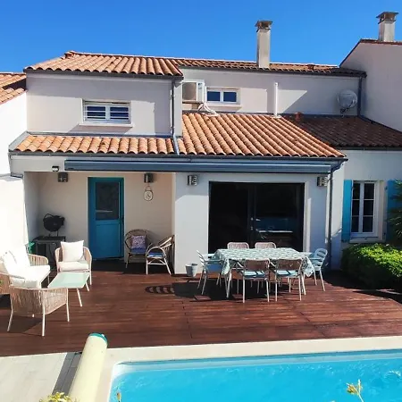 Villa Maison D'hestia, Charme, Piscine, Proche Du Bord De Et De Royan Arces-sur-Gironde