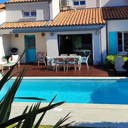 Villa Maison D'hestia, Charme, Piscine, Proche Du Bord De Et De Royan Arces-sur-Gironde