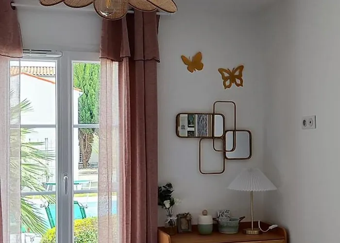 Maison D'hestia, Charme, Piscine, Proche Du Bord De Et De Royan *