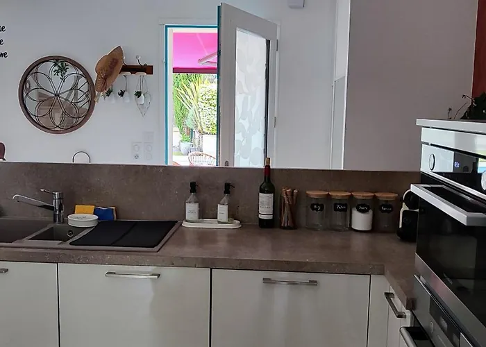 Maison D'hestia, Charme, Piscine, Proche Du Bord De Et De Royan *